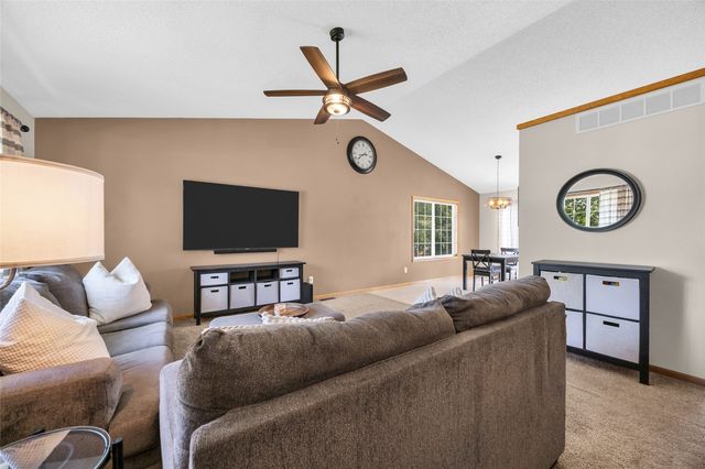 869 Augusta Circle, North Liberty, IA 52317