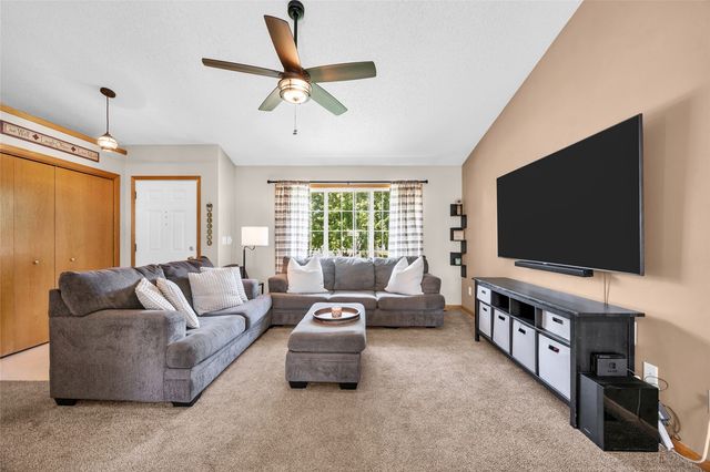 869 Augusta Circle, North Liberty, IA 52317