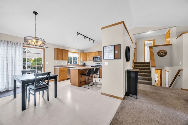 869 Augusta Circle, North Liberty, IA 52317