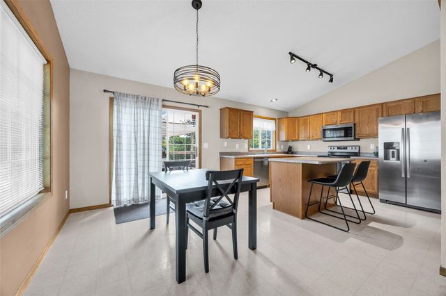 869 Augusta Circle, North Liberty, IA 52317