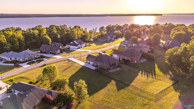 12872 St Andrews Drive, Athens, AL 35611