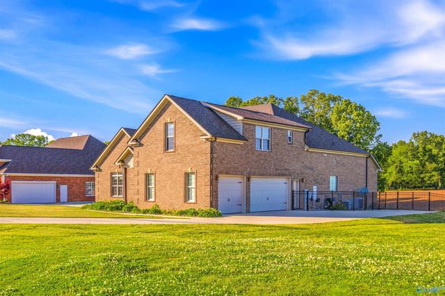 12872 St Andrews Drive, Athens, AL 35611