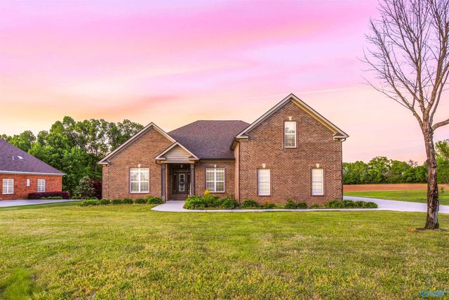 12872 St Andrews Drive, Athens, AL 35611
