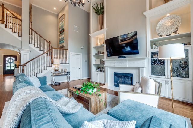 9352 Stratford Way, Dallas, TX 75220