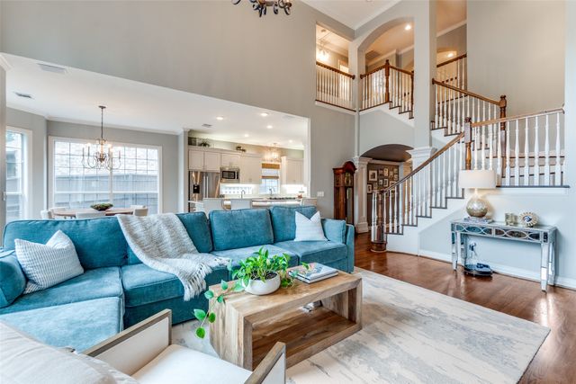 9352 Stratford Way, Dallas, TX 75220