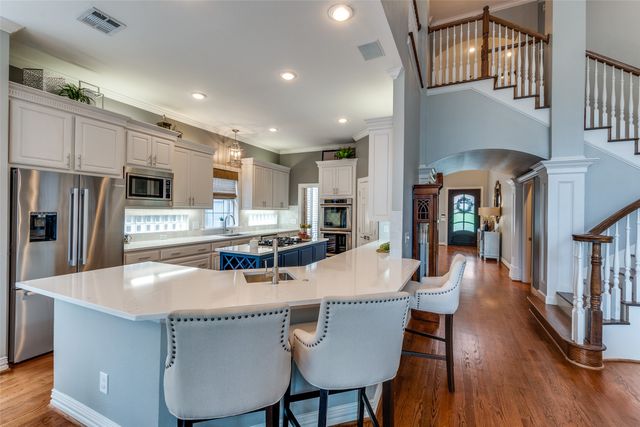 9352 Stratford Way, Dallas, TX 75220