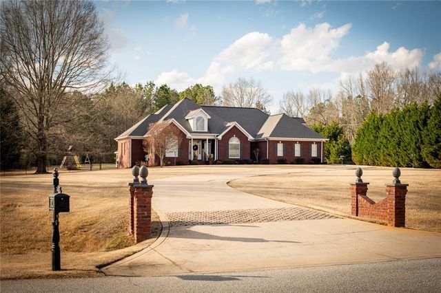 10 Reserve Drive, Covington, GA 30014
