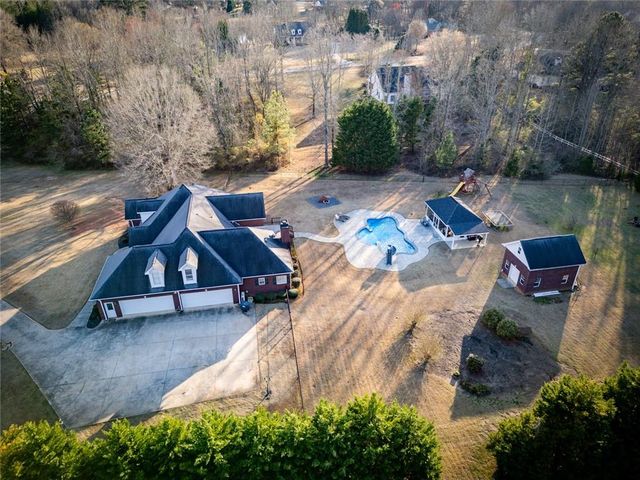 10 Reserve Drive, Covington, GA 30014