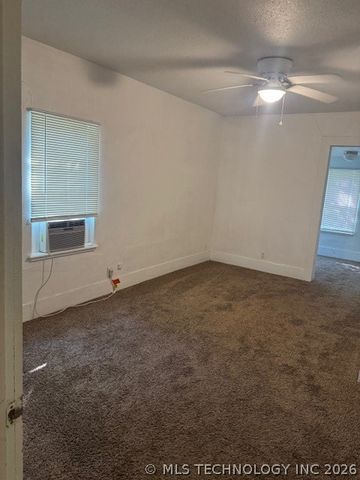 200 S 12th Avenue, Madill, OK 73446