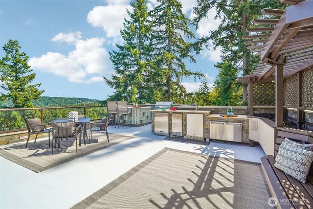 2614 176th Place NE, Redmond, WA 98052