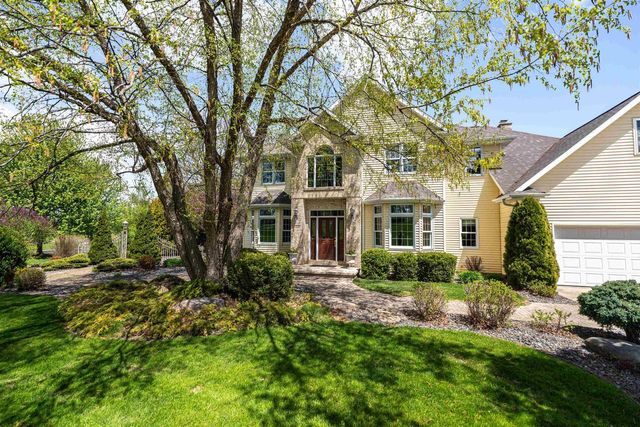 W8844 HACKETT LANE, Hortonville, WI 54944