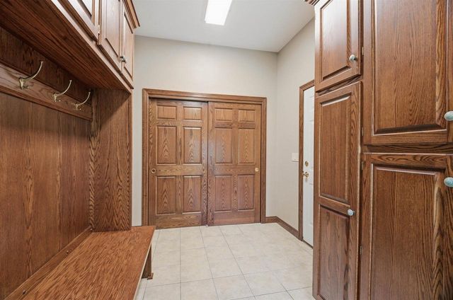 W8844 HACKETT LANE, Hortonville, WI 54944
