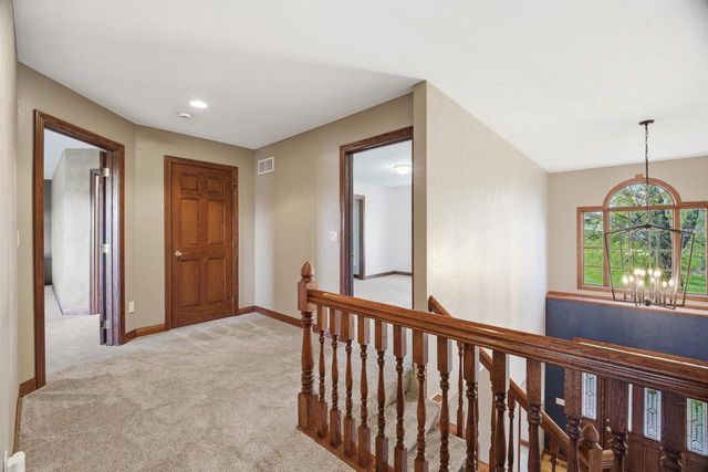 W8844 HACKETT LANE, Hortonville, WI 54944