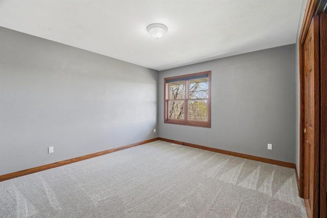 W8844 HACKETT LANE, Hortonville, WI 54944