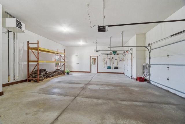 W8844 HACKETT LANE, Hortonville, WI 54944