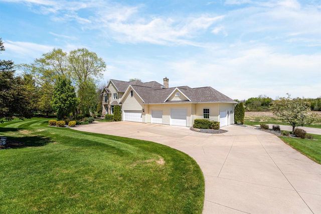 W8844 HACKETT LANE, Hortonville, WI 54944