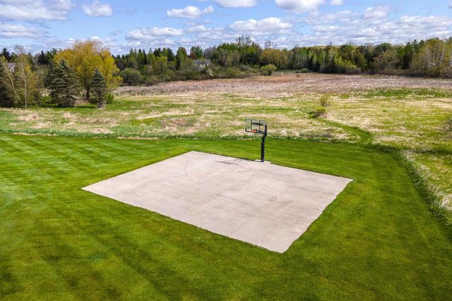 W8844 HACKETT LANE, Hortonville, WI 54944