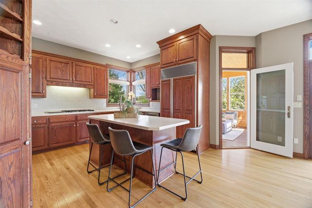 W8844 HACKETT LANE, Hortonville, WI 54944