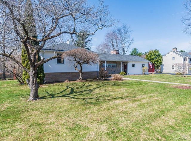 12 Crest Road, Danbury, CT 06811