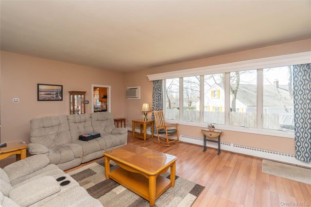 12 Crest Road, Danbury, CT 06811