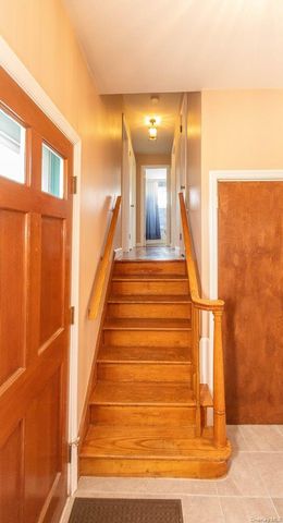 12 Crest Road, Danbury, CT 06811