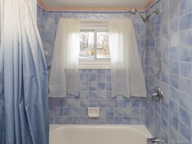 12 Crest Road, Danbury, CT 06811