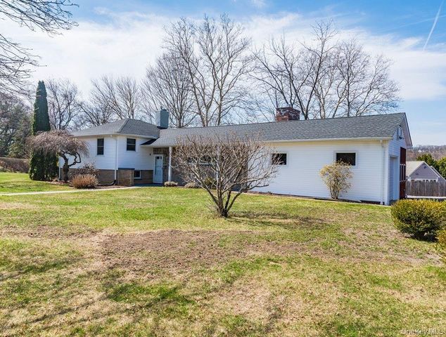 12 Crest Road, Danbury, CT 06811