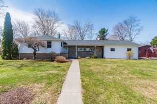 12 Crest Road, Danbury, CT 06811
