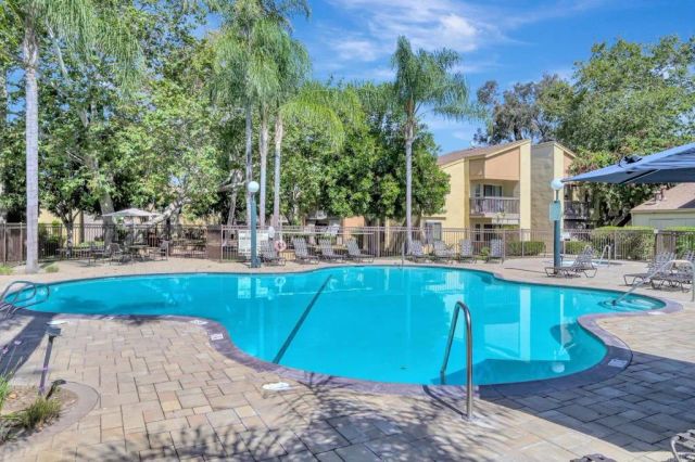 6070 Rancho Mission Road 428, San Diego, CA 92108