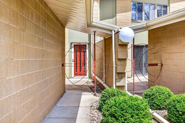 1237 W NICOLET CERCLE, Appleton, WI 54914