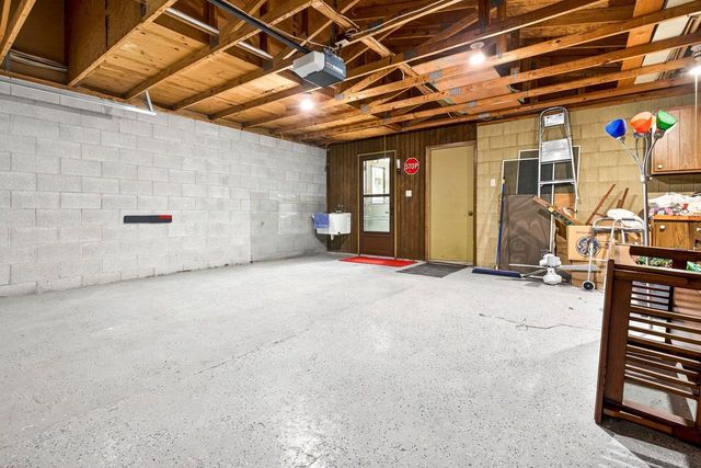 1237 W NICOLET CERCLE, Appleton, WI 54914