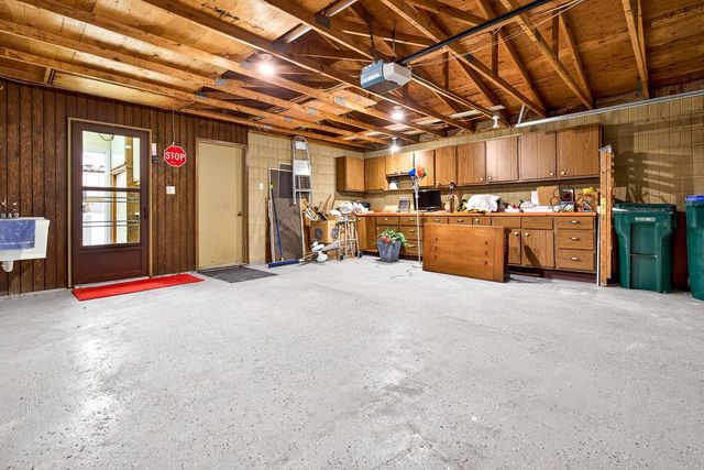 1237 W NICOLET CERCLE, Appleton, WI 54914