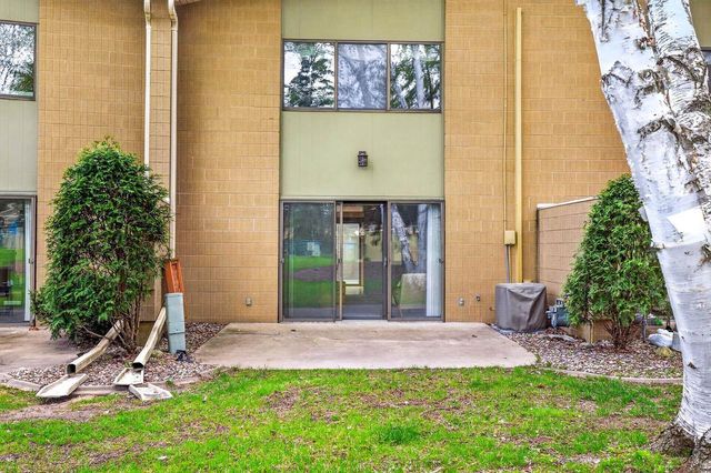 1237 W NICOLET CERCLE, Appleton, WI 54914