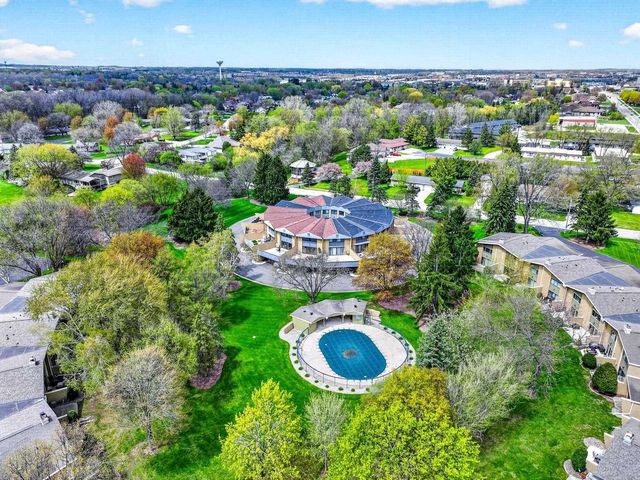1237 W NICOLET CERCLE, Appleton, WI 54914