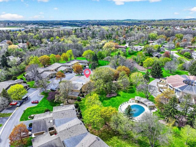 1237 W NICOLET CERCLE, Appleton, WI 54914