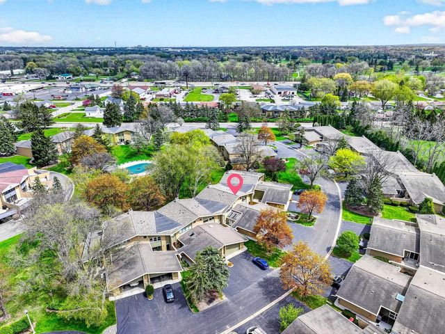 1237 W NICOLET CERCLE, Appleton, WI 54914