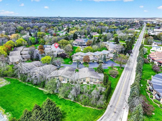 1237 W NICOLET CERCLE, Appleton, WI 54914