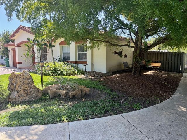 11324 SW 246th Ter, Miami, FL 33032