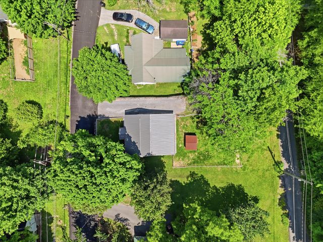121 Sharp Road, Athens, TN 37303
