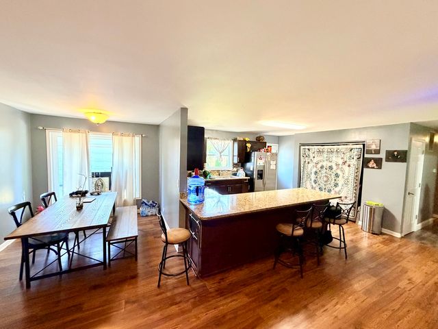 419 Singapore Lane, Carpentersville, IL 60110