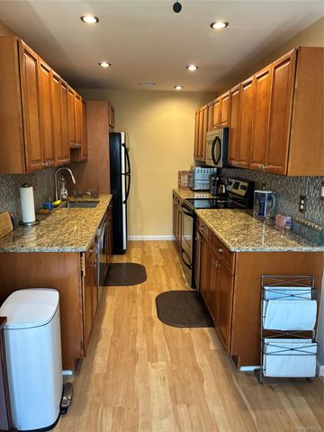 1006 Skyline Drive, Coram, NY 11727