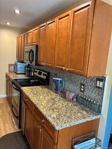 1006 Skyline Drive, Coram, NY 11727