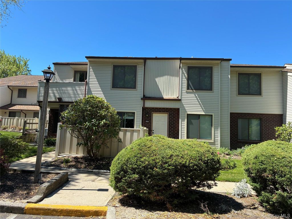 1006 Skyline Drive, Coram, NY 11727