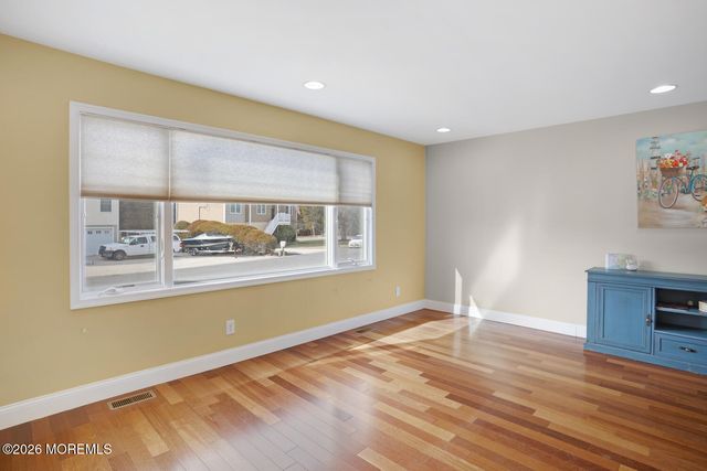 13 Ocean Boulevard, Little Egg Harbor, NJ 08087