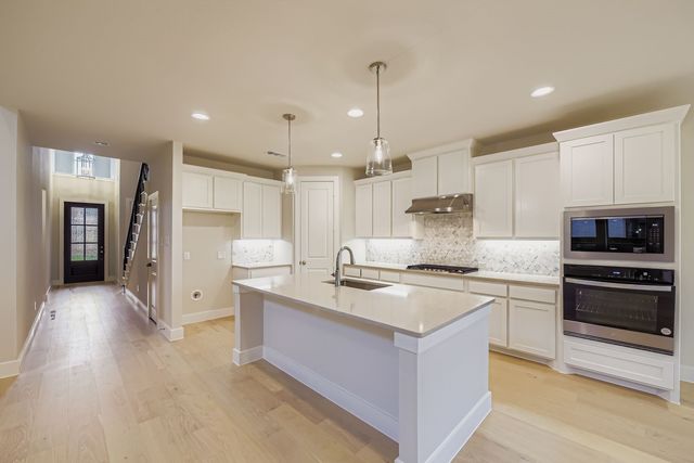 6040 Silverstein Street, Fort Worth, TX 76126