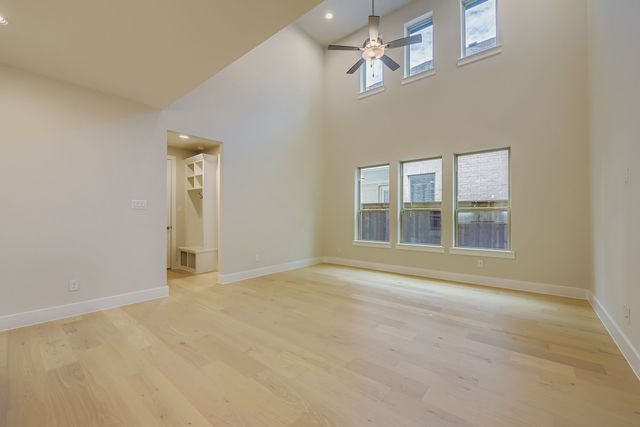 6040 Silverstein Street, Fort Worth, TX 76126