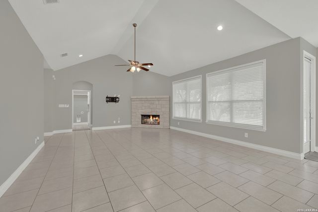 1041 MADRONE RD, Fischer, TX 78623