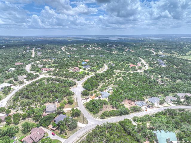 1041 MADRONE RD, Fischer, TX 78623