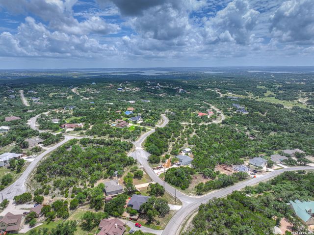 1041 MADRONE RD, Fischer, TX 78623