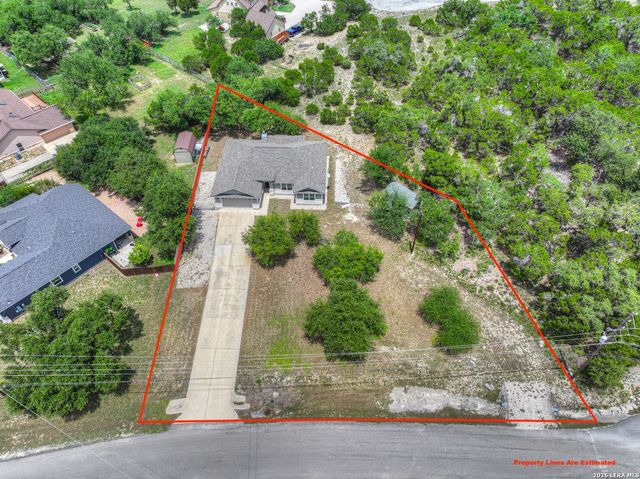 1041 MADRONE RD, Fischer, TX 78623